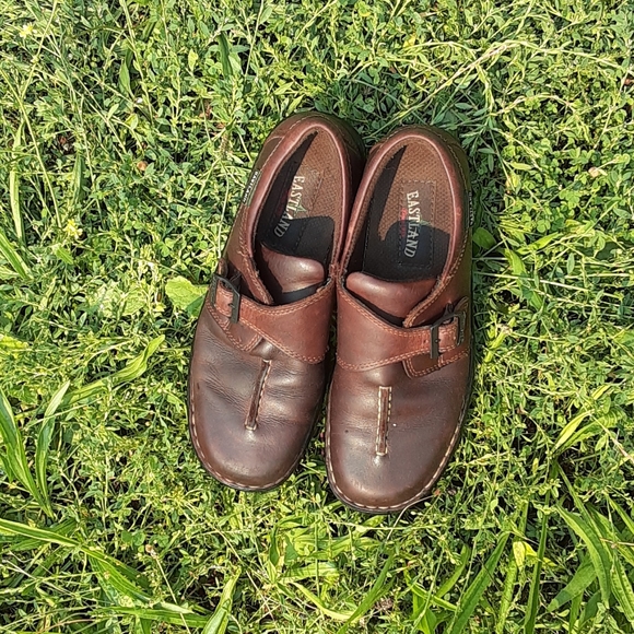 Genuine Leather Buckle Slide ons - Picture 4 of 6